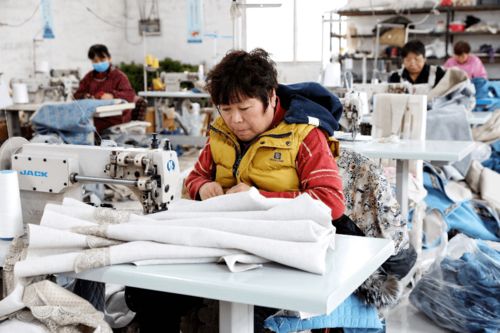 京津冀中小企業抱團創品牌，拼多多點亮北方家紡產業帶